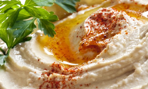 Kid-friendly foods: minted celery hummus