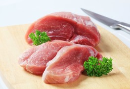 A tasty recipe for pork fillets with lime gremolata
