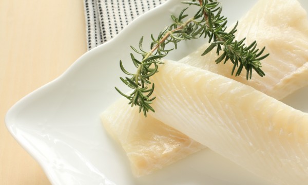 How to make herb and walnut crusted fish fillets