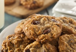 Recipe to beat high blood pressure:  chocolate chip oatmeal cookies