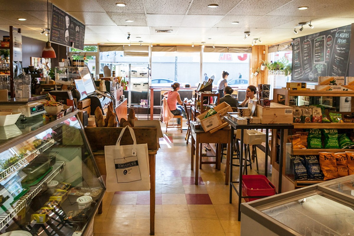 Olives Et Café Noir Montréal Business Story