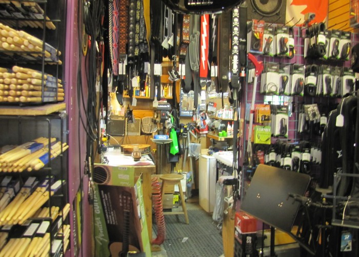 Jimi's Music Store Montréal Business Story