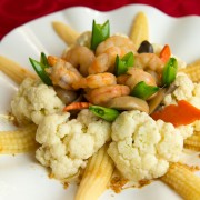 How to make shrimp goulash with cauliflower and beans