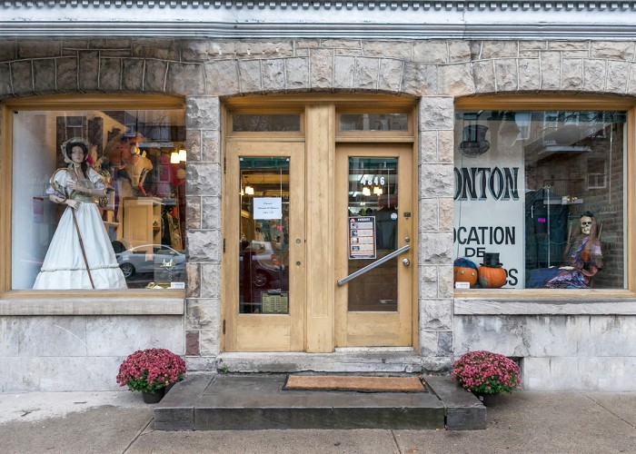 Joseph Ponton Costumes Montréal Business Story