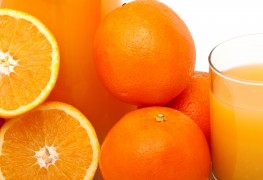 How to make orange and red onion chutney