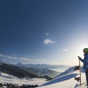 Snowboarding beginners: what you need to know before you hit the slopes