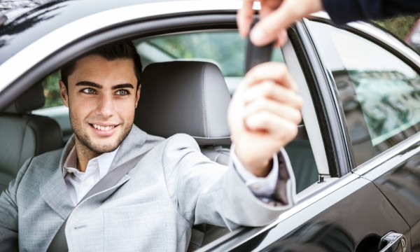 The pros and cons of long-term car rental