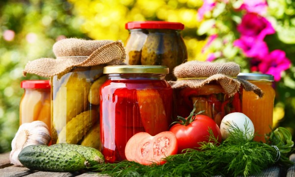 4 Ways to Preserve Food At Home