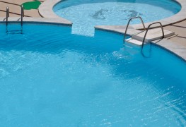 4 tips for maintaining your pool