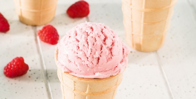 Recette saine de yogourt glacé aux framboises