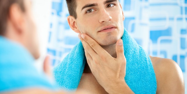 Conseils de soins du visage pour les hommes