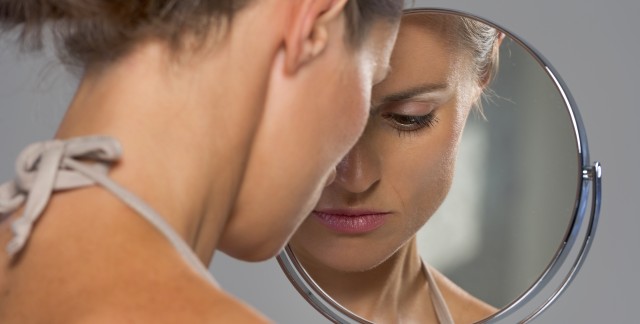 Conseils beauté pour les rides, les cils et les sourcils