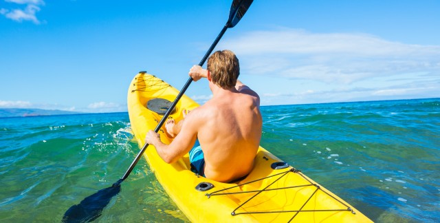 Conseils de prévention et de survie en cas de violentes tempêtes au cours d'une sortie en kayak