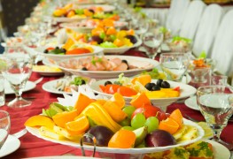 3 idées créatives pour organiser un brunch bien arrosé