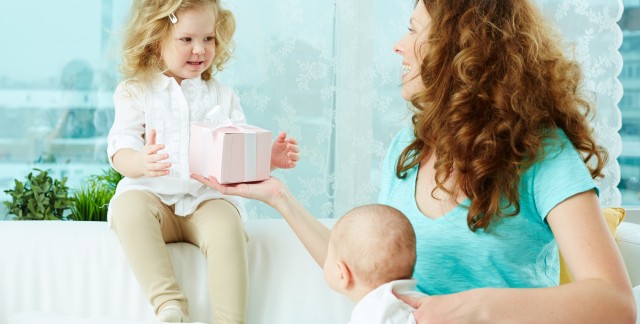 Fête des Mères: 4 cadeaux attentionnés à offrir à une nouvelle maman