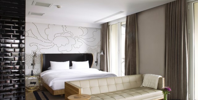 Quelle est la différence entre une chambre d'hôtel et une suite?
